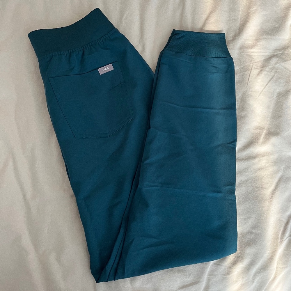 NWT FIGS Zamora Jogger Scrub Pants in Caribbean Blue